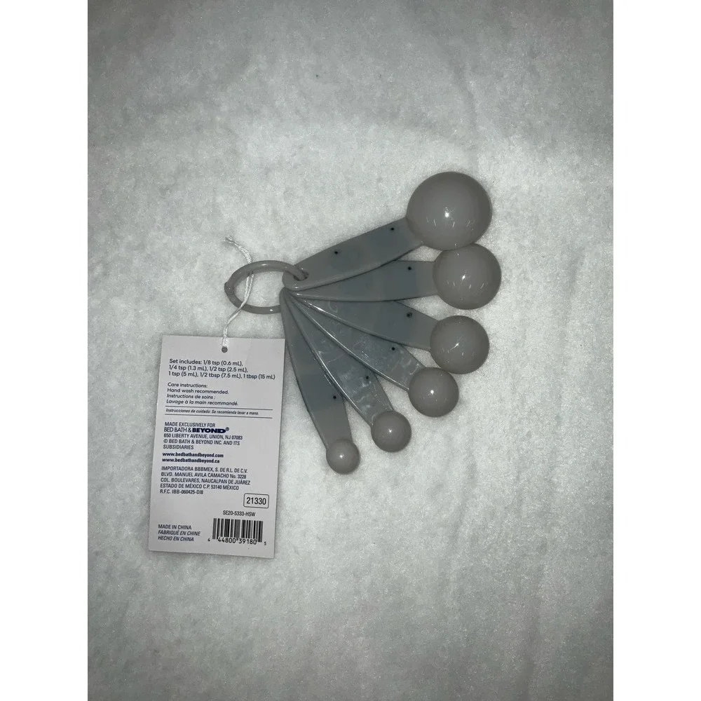 Simply Essential Set of 6 Measuring Spoons on Ring New with Tags - Picture 2 of 3